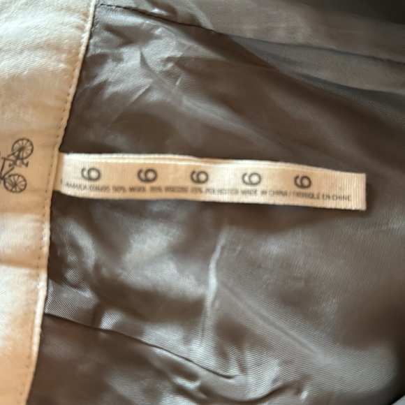 Paper Boy (Anthropologie) wool shorts. Size 6. - Picture 9 of 9